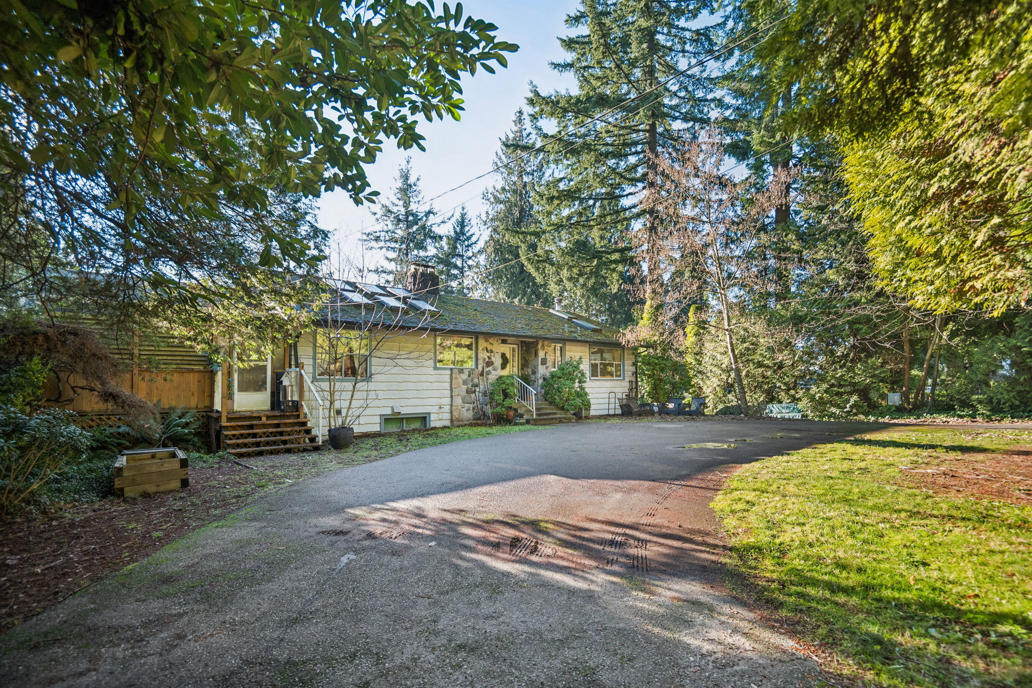 property full sized image is 400x320